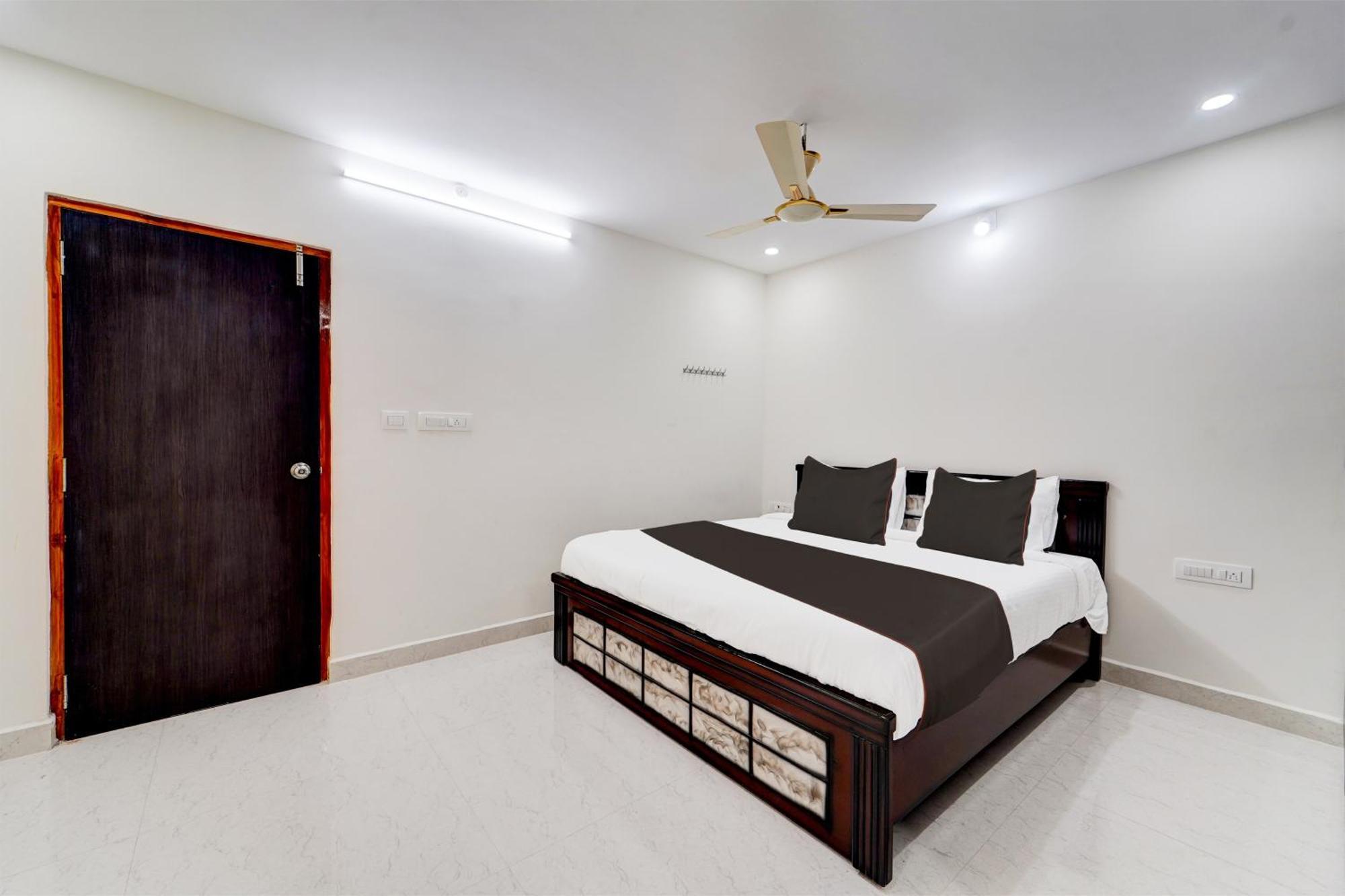 Collection O Sree Balaji Hospitality Services Тирупати Екстериор снимка